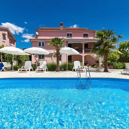 Lägenhet Kostro-1 By Interhome